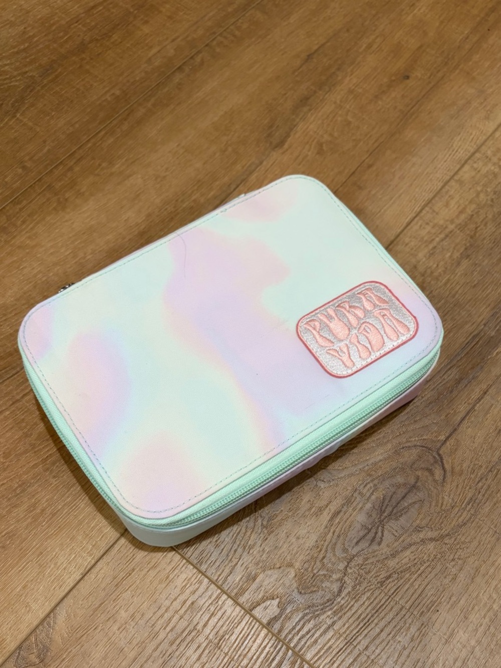 NWOT🩵Pura Vida Watercolor Pastel Travel Case